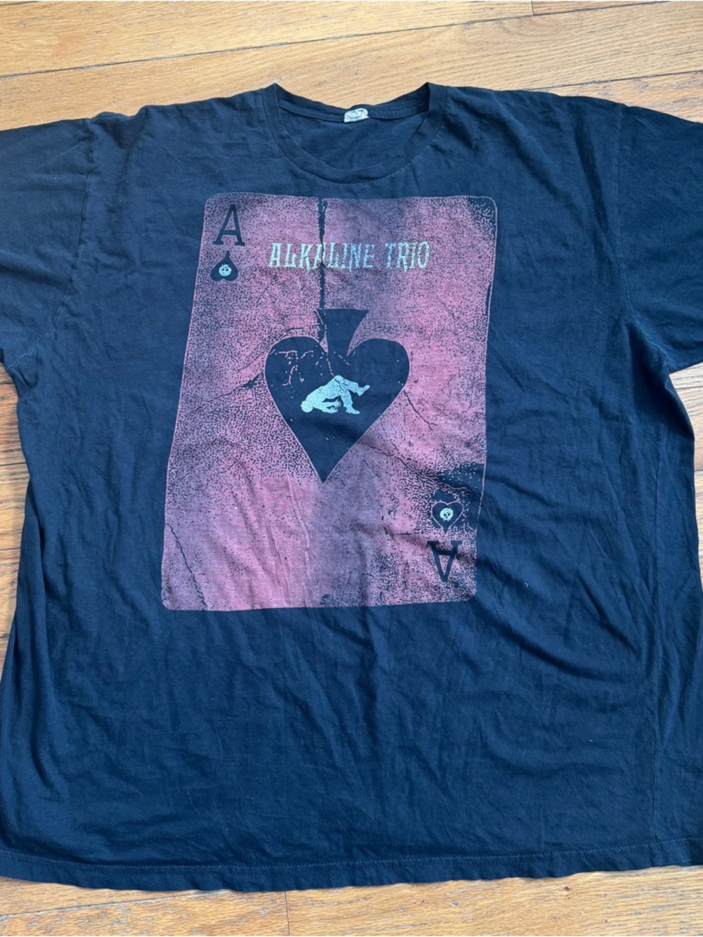 Alkaline Trio Ace of Hearts Graphic Tee - Black & Faded Red